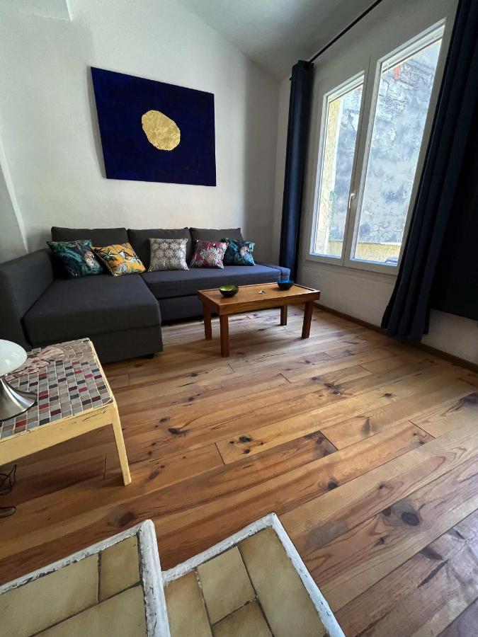 Studio Avec Terrasse Sur Cour, Authentique, Calme Avignon Luaran gambar